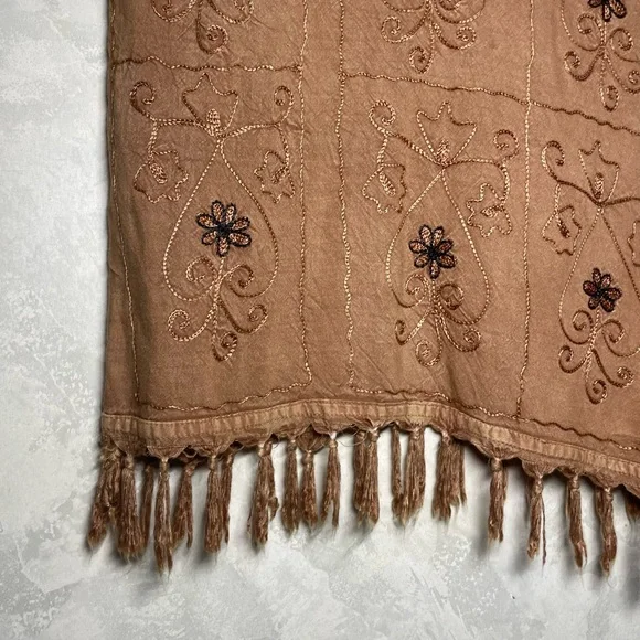 Just Cruising western embroidered shirt with fringe - Picture 7 of 8